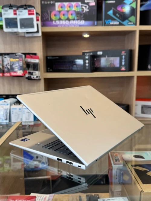 HP ELITEBOOK 6 G1i 14 ULTRA 5 255U 16GB 512GB ÉCRAN 14" FHD