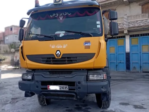Renault kerax 8*4 2010