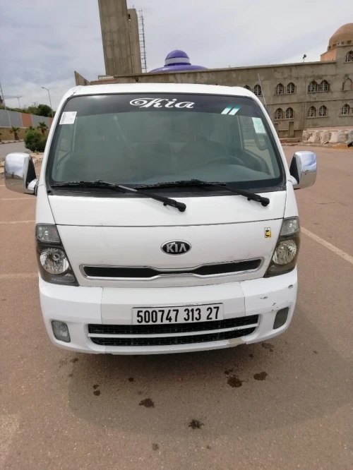 Kia Kia k2700 2013