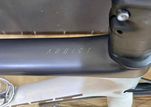 Scott addict 20 carbone taille 56