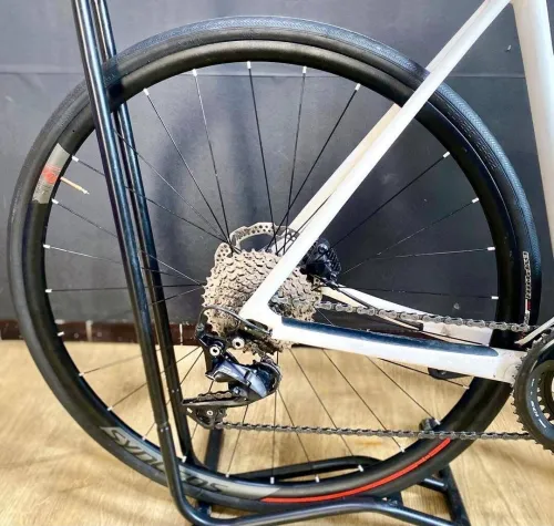 Scott addict 20 carbone taille 56