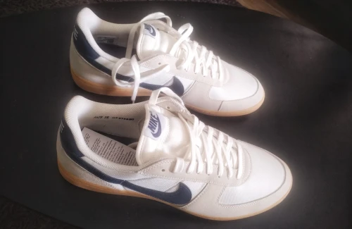Nike Court Vision Low / Neuves / Taille 49.5 / Jamais portées