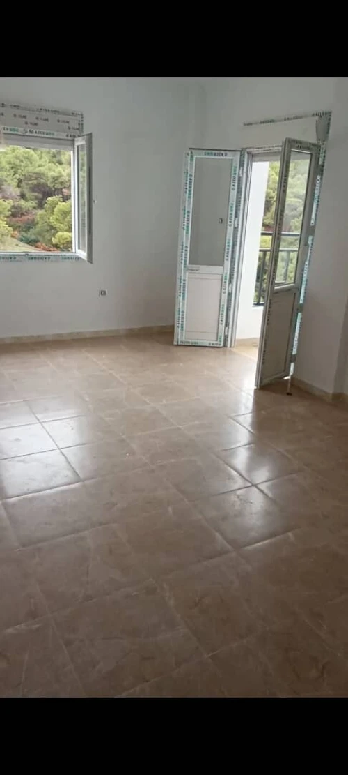 Vente Appartement F3 Chlef Tenes