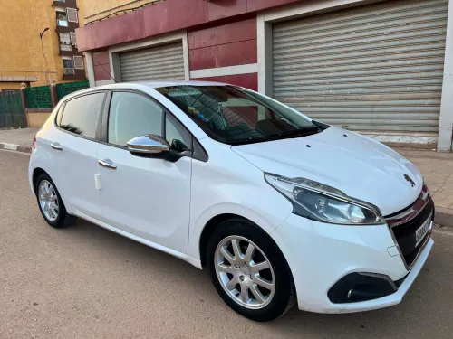Peugeot 208 2016 Active Facelift