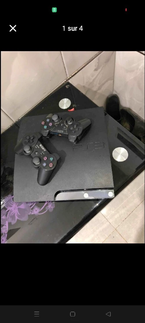 Ps3 10/10 avec deux manettes (richa dir chwi hase ) (تحتاج نطوياج)