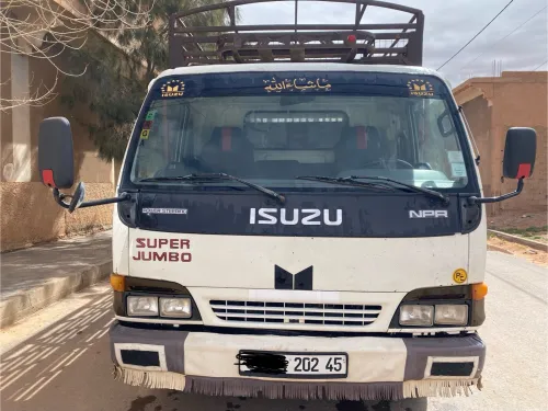 NPR Isuzu 2002