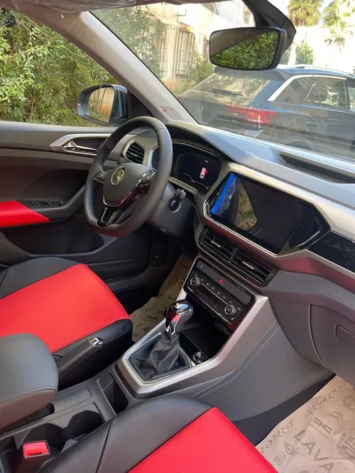Volkswagen T-Cross 2025 R-line
