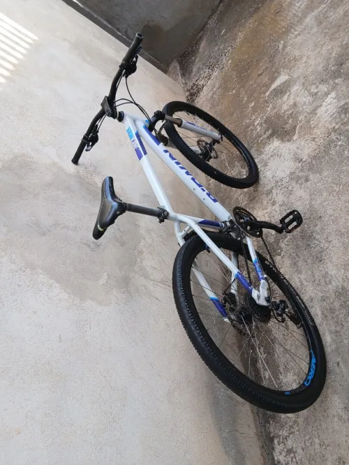 Velo Bitwin rockrider 520 Taille L