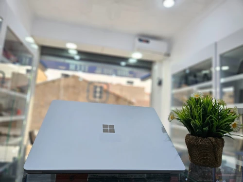 MICROSOFT Surface Laptop 2 i5 8350U