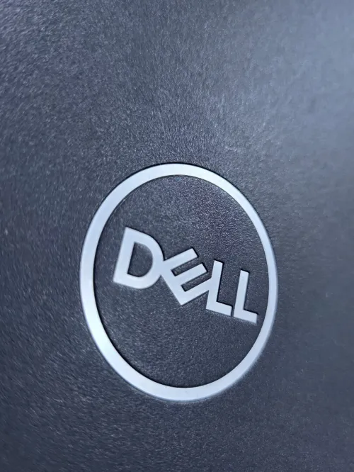 DELL LATITUDE i3 8145U 8/256 