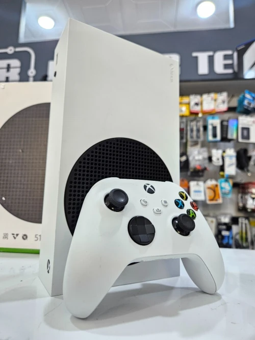 Xbox Serie S + 2 mois game pass