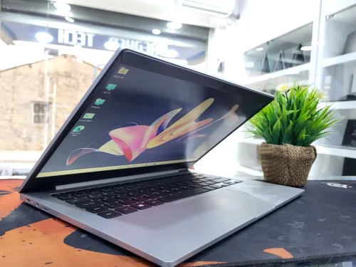 Samsung Galaxy book Snapdragon 7c  4/128