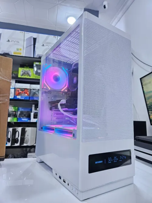 Config : Gigabyte b450 ryzen 5 3400G  rtx 2060
