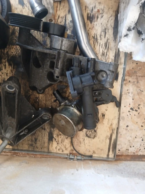 Moteur 1.5 dci 100ch demarreur avant