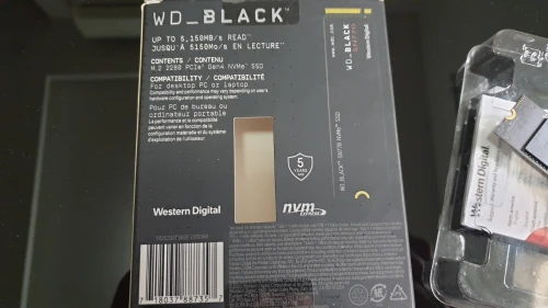 Western Digital Black SSD M2 Nvme Gen 4 2To neuf
