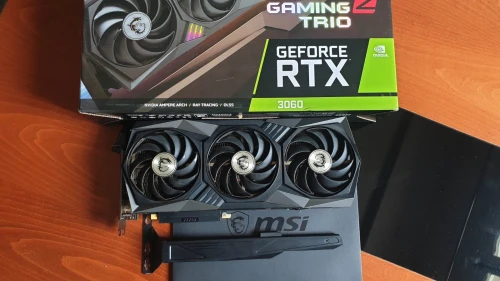 RTX 3060 12 GB Msi Gaming Z trio Box
