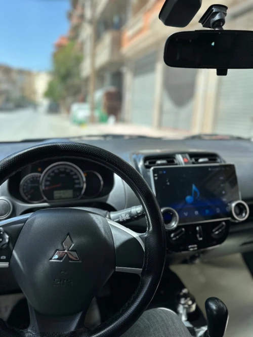Mitsubishi Space star 2024 