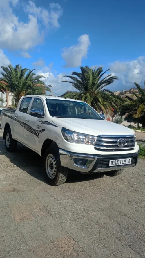 Toyota Hilux 2025 