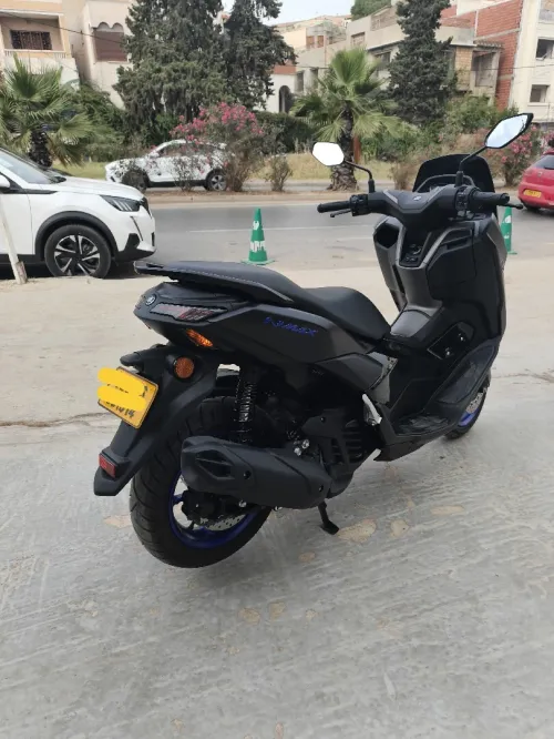 YAMAHA Nmax 2025