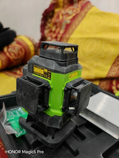 niveau laser Huepar LS03CG + détecteur laser Huepar LR-6RG. 