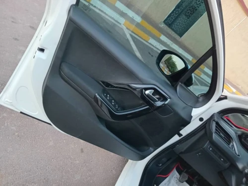 Peugeot 208 2019 Access Facelift