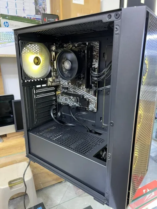 CONFIGUE RYZEN 5 5650G 8GB 512SSD 550W