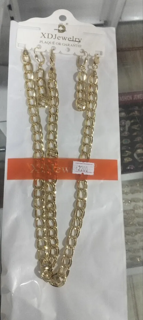 مجوهرات غير ثمينة بلاكيور xd
