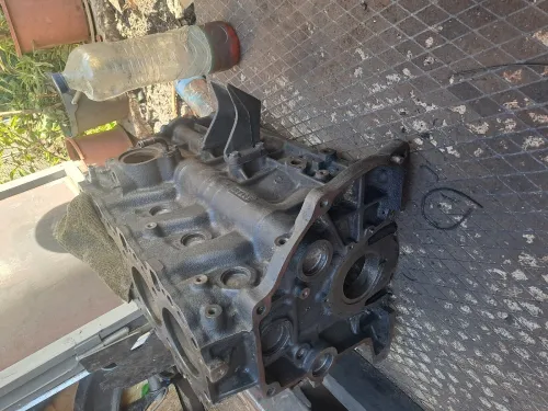 Bloc moteur toyota 1kzt