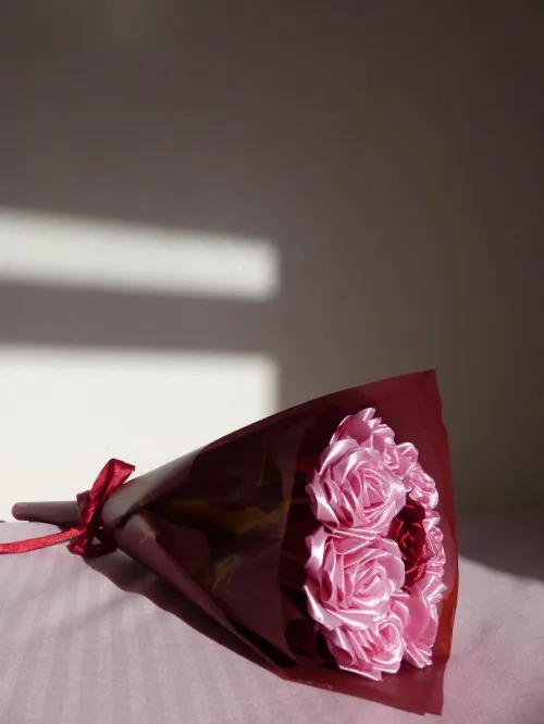 Bouquets de fleurs en satin 