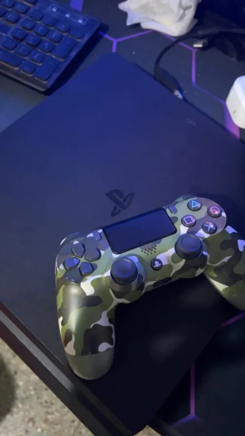 PlayStation 4 slim