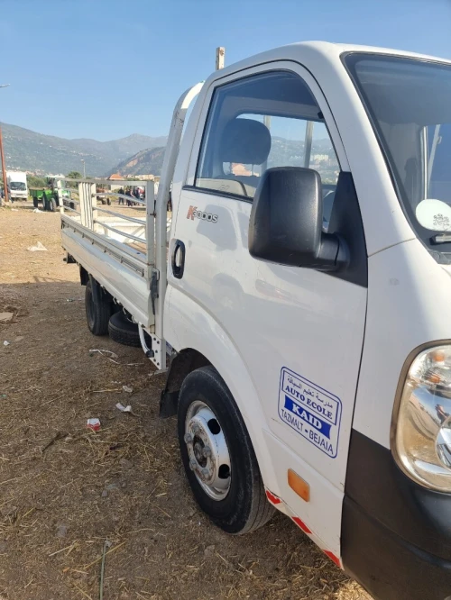 Kia K3000s 2007