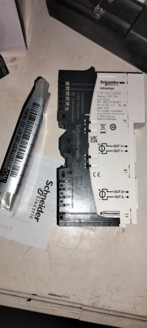 module processeur Modicon M340 de Schneider Electric, spécifiquement le modèle BMXP342