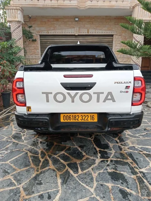 Toyota Hilux 2022 LEGEND DC 4x4 Pack Luxe
