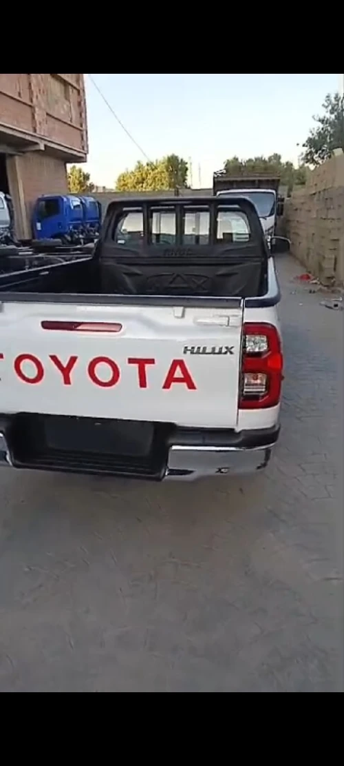 Toyota HILUX 1 cabin 