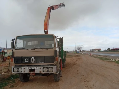 Renault Renaut Grue 