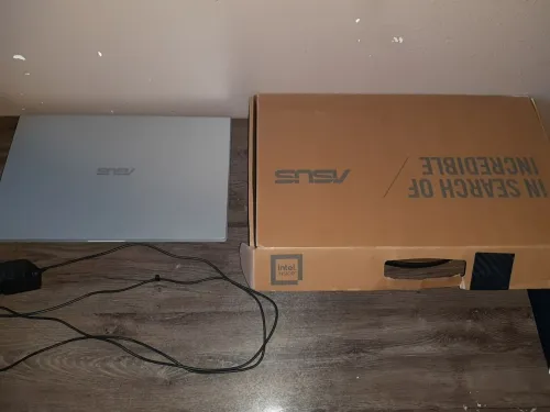 Pc Portable ASUS VIVOBOOK X515E I3 11th 8GB 256GB SSD FHD 15.6" NEUF