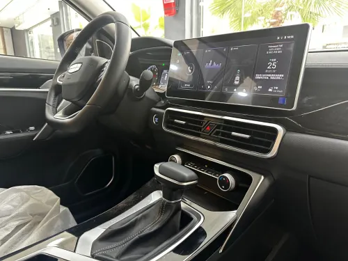 Geely Coolray 2025 star max