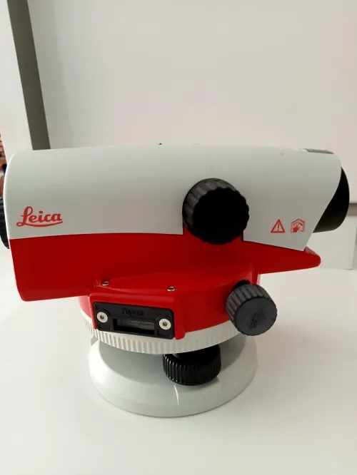 Leica Niveau optique automatique NA720