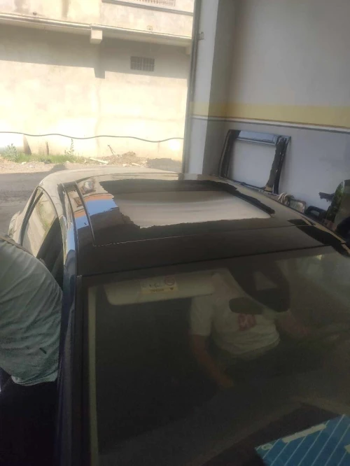 تركيب زجاج سقف السيارات toit