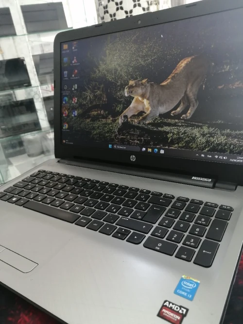Pc Portable HP i3(5th)+VGA AMD 2GB