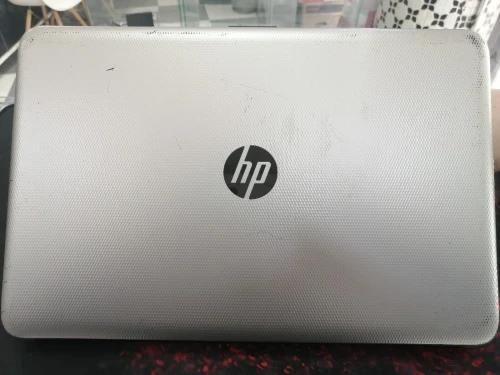 Pc Portable HP i3(5th)+VGA AMD 2GB