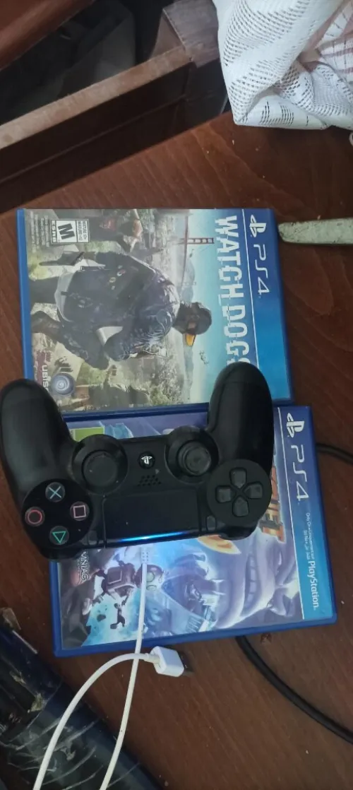 Ps4 slim 1T