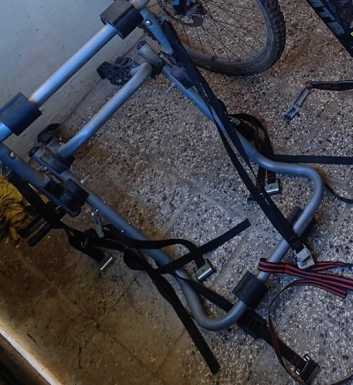 L'affaire disponible porté vélo Venu Caba presque neuf porté trois vélo avec prix choc