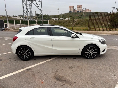 Mercedes Classe A 2015 180  Exclusif +