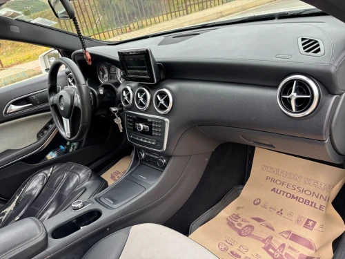 Mercedes Classe A 2015 180  Exclusif +