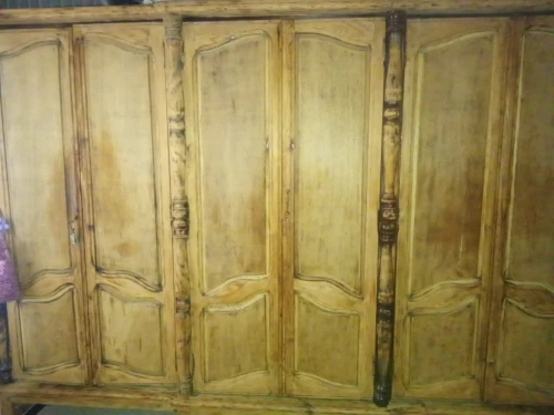 Armoire bois