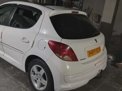 Peugeot 207 2012 