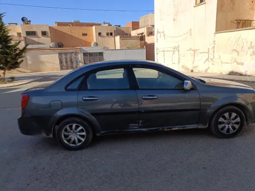 Chevrolet Optra 4 portes 2012 Optra 4 portes