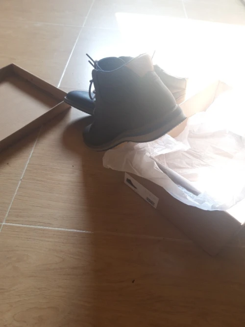 Boots sous emballage