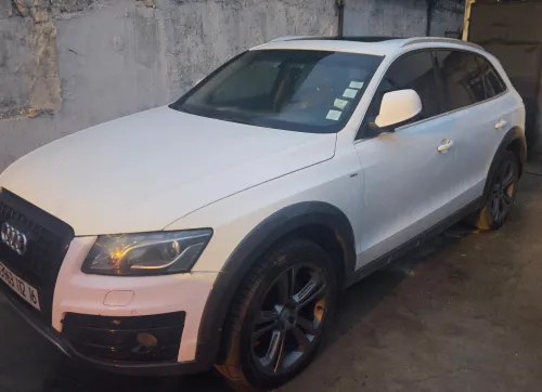 Audi Q5 2012 Off Road
